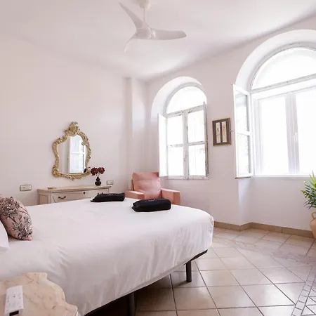 La Casa De Claudio Marcelo *