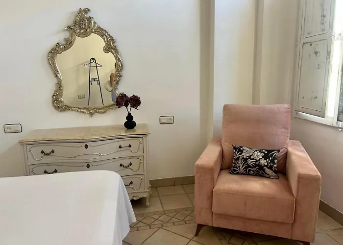 La Casa De Claudio Marcelo Кордова